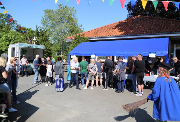 Andrang am Souvlaki-Stand.